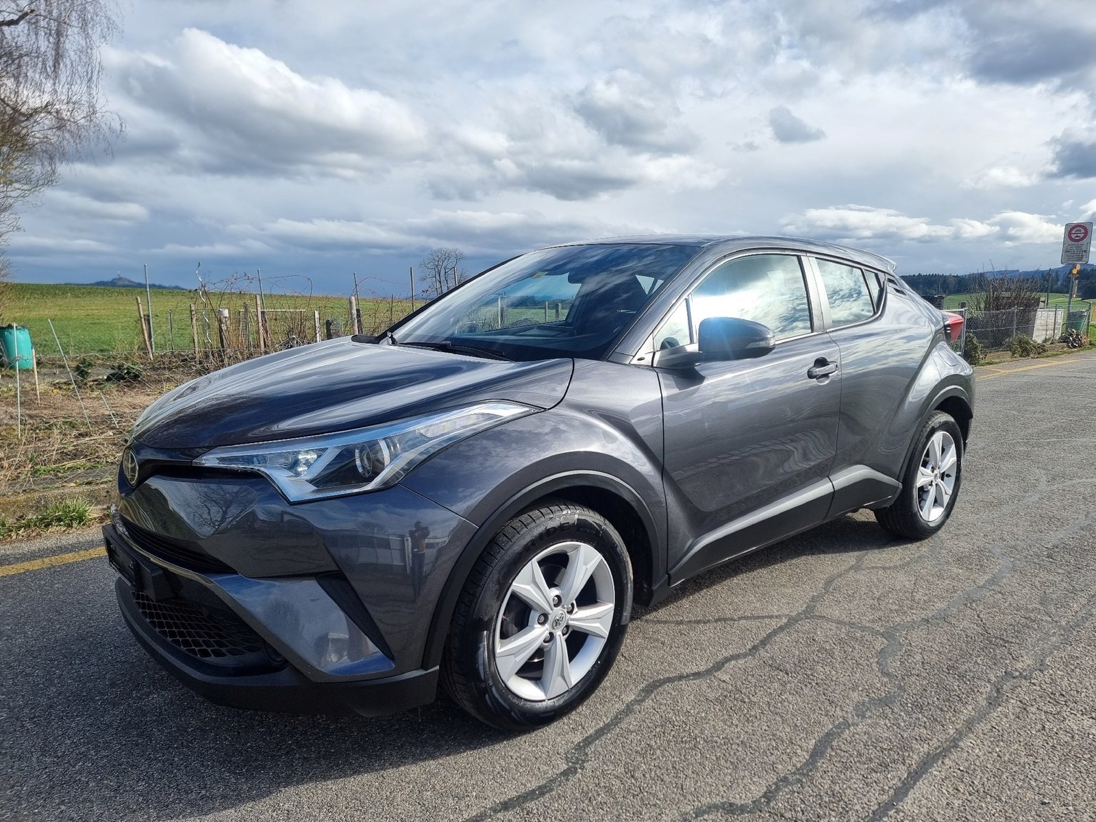TOYOTA C-HR 1.2 Turbo Active, Benzin, Occasion / Gebraucht, Handschaltung - 3