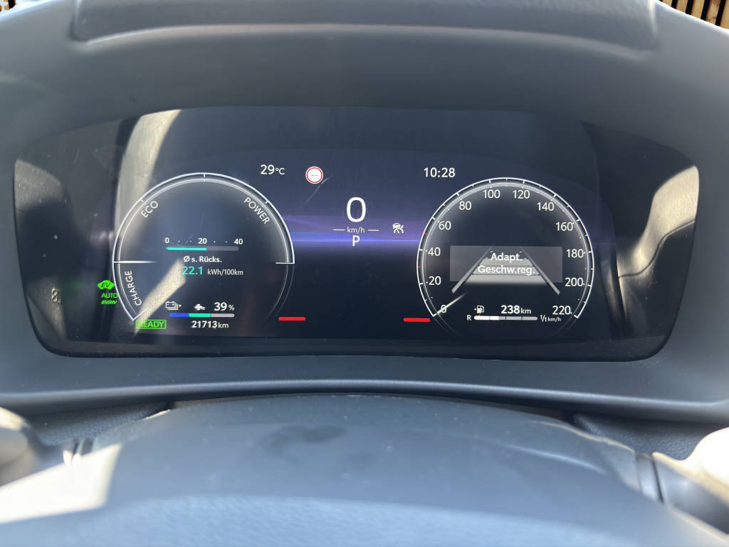TOYOTA C-HR 2.0 PHEV Trend, Plug-in-Hybrid Petrol/Electric, Second hand / Used, Automatic - 7