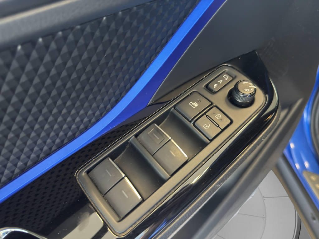 TOYOTA C-HR 2.0 VVTi HSD Style, Hybride Integrale Benzina/Elettrica, Occasioni / Usate, Automatico - 5