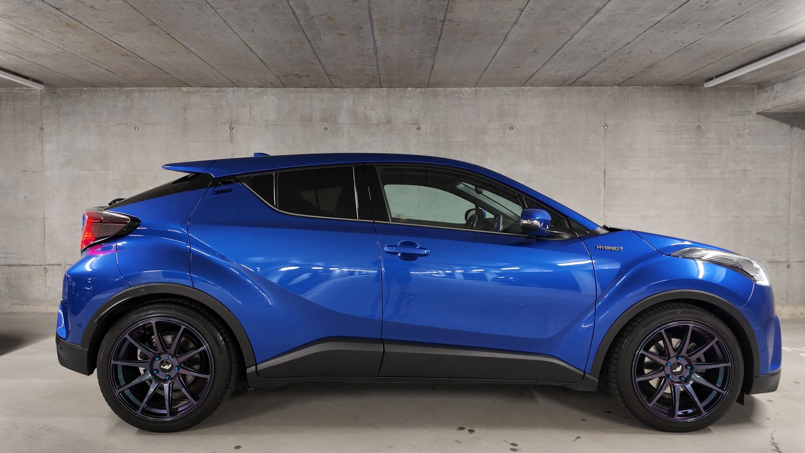 TOYOTA C-HR 1.8 HSD Limited CVT, Hybride Intégral Essence/Électricité, Occasion / Utilisé, Automatique - 4
