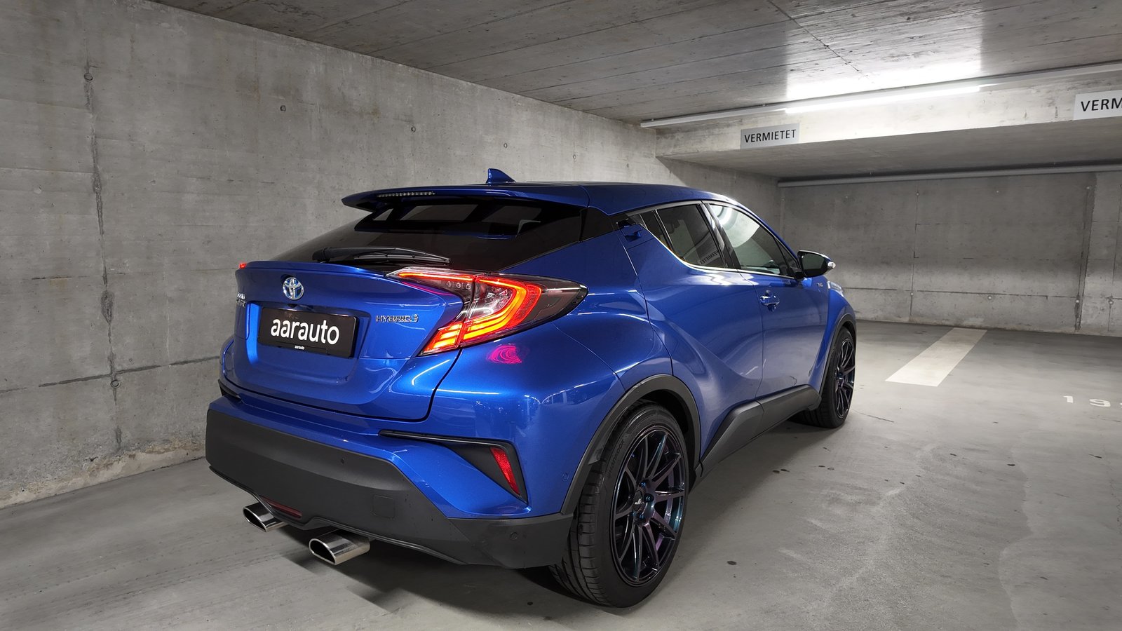 TOYOTA C-HR 1.8 HSD Limited CVT, Hybride Intégral Essence/Électricité, Occasion / Utilisé, Automatique - 5