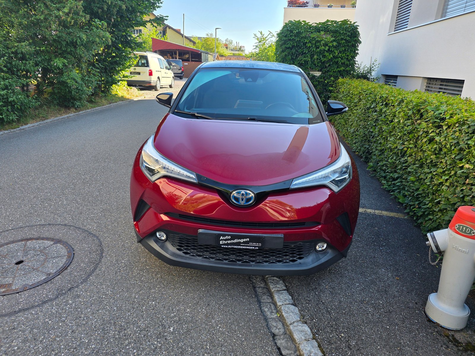 TOYOTA C-HR 1.8 HSD Trend CVT, Hybride Intégral Essence/Électricité, Occasion / Utilisé, Automatique - 2