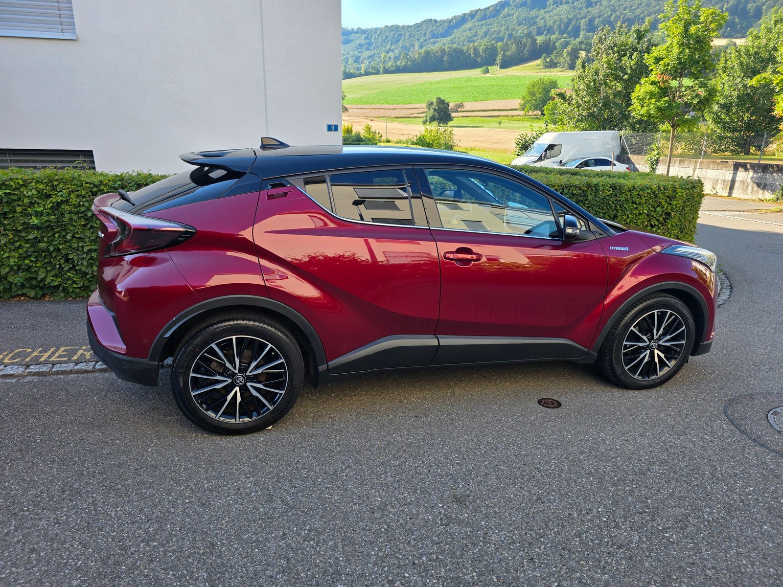 TOYOTA C-HR 1.8 HSD Trend CVT, Hybride Intégral Essence/Électricité, Occasion / Utilisé, Automatique - 4