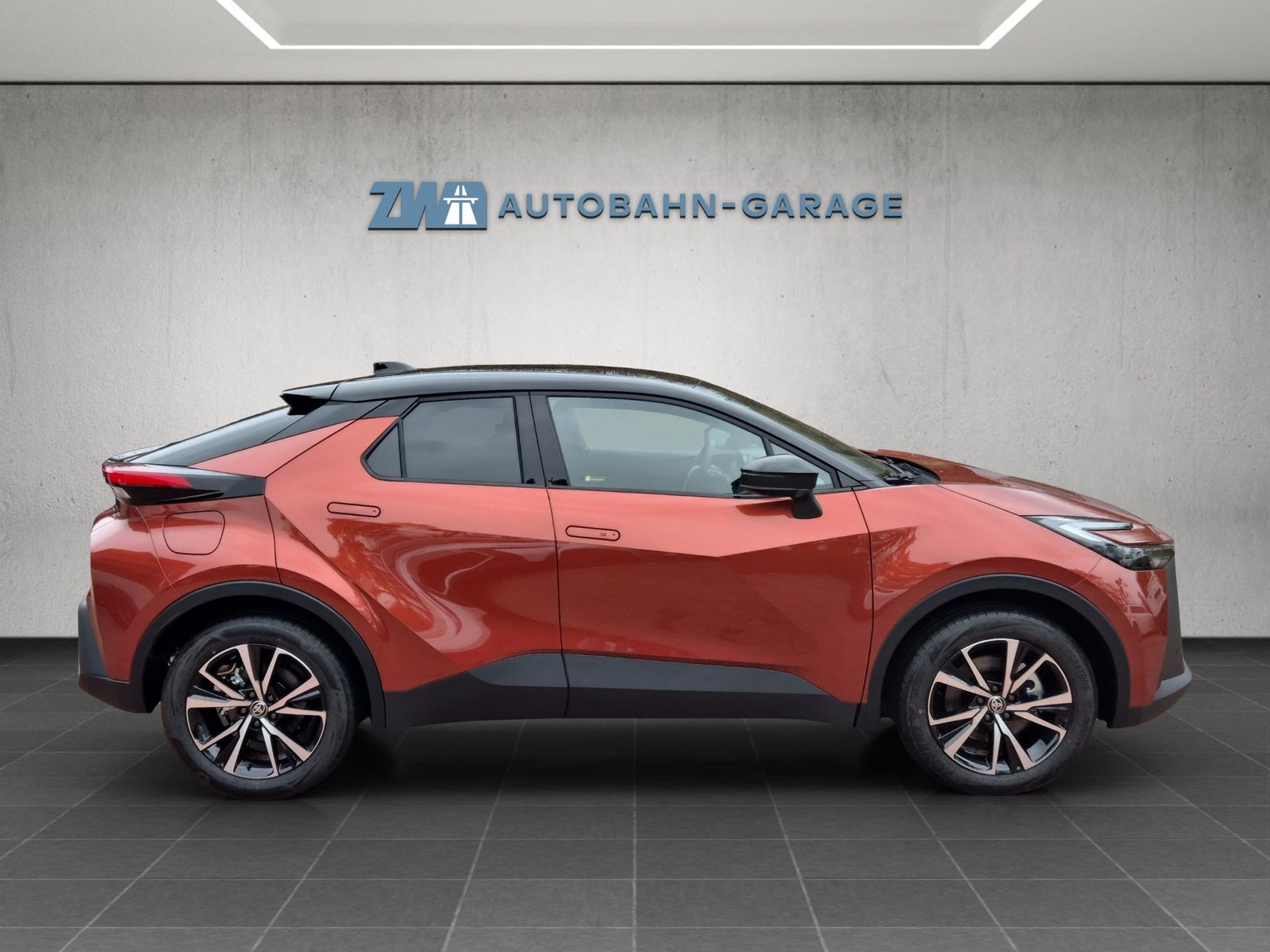 TOYOTA C-HR 2.0 PHEV Swiss Edition, Plug-in-Hybrid Petrol/Electric, Second hand / Used, Automatic - 6