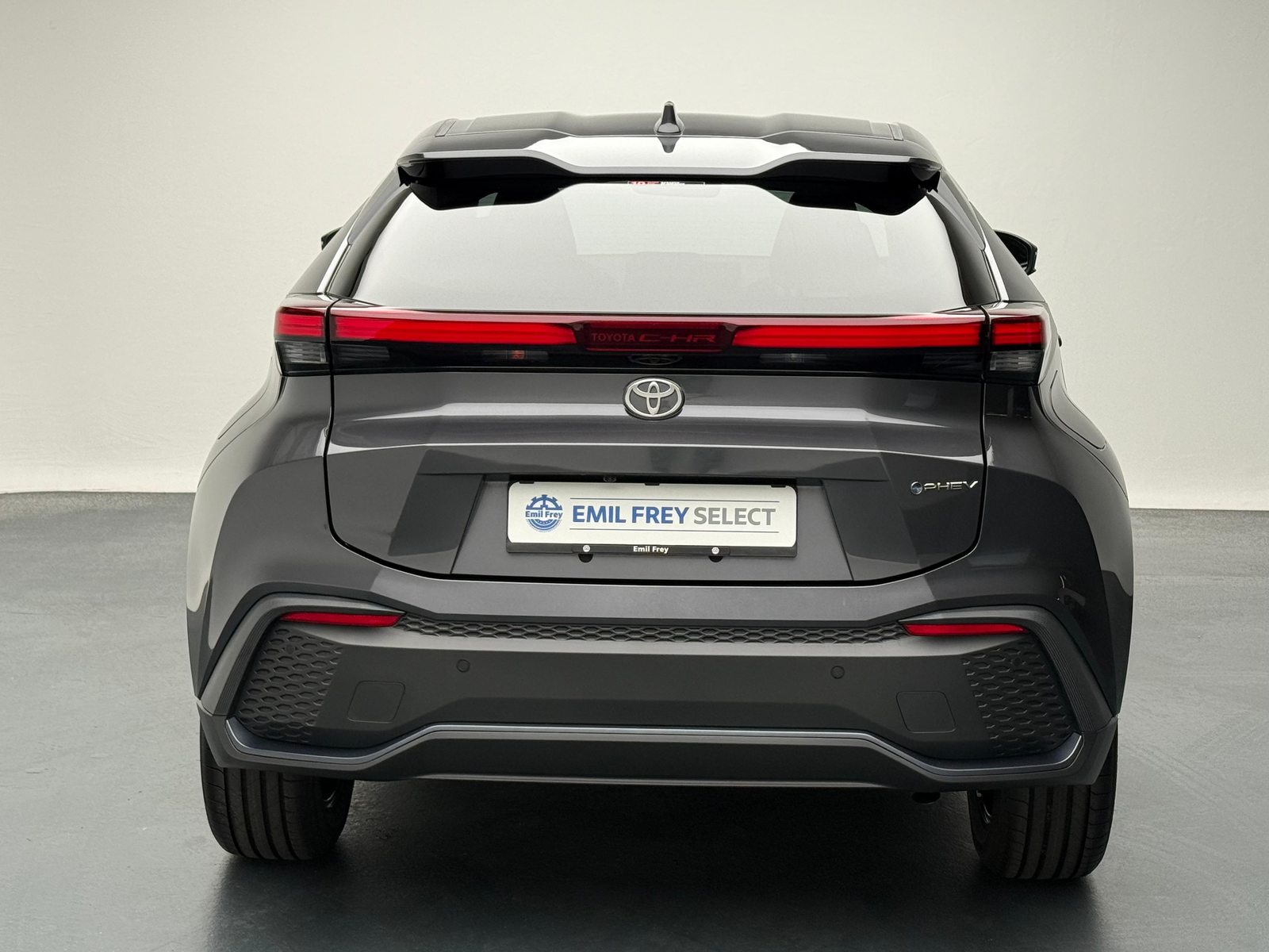 TOYOTA C-HR 2.0 PHEV Swiss Edition, Plug-in-Hybrid Petrol/Electric, Second hand / Used, Automatic - 3