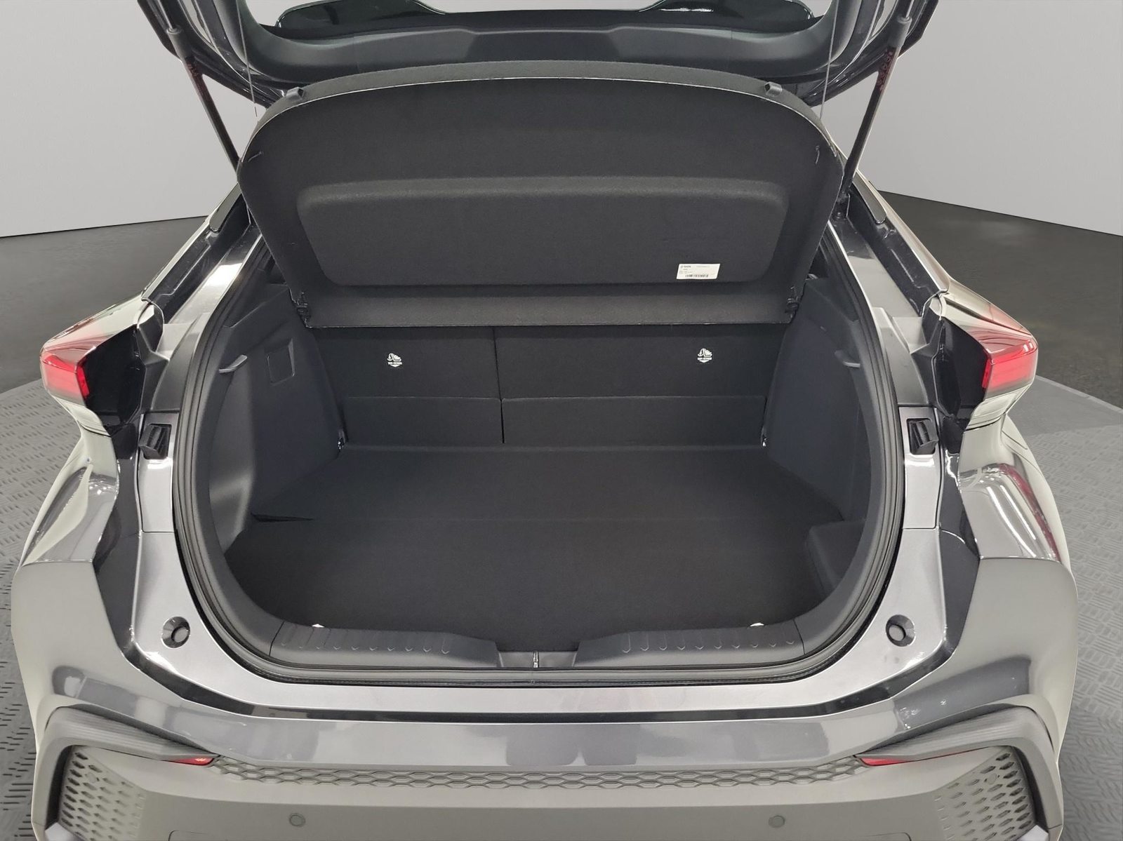TOYOTA C-HR 2.0 PHEV Swiss Edition, Plug-in-Hybrid Benzin/Elektro, Occasion / Gebraucht, Automatik - 6