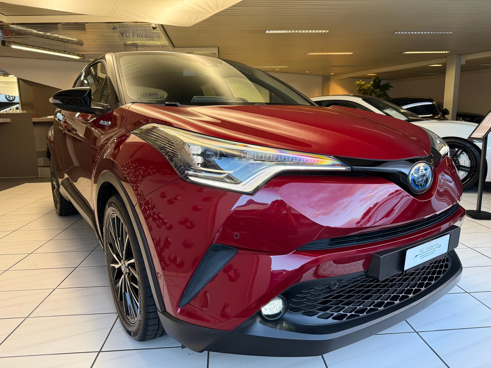 TOYOTA C-HR 1.8 HSD CVT, Voll-Hybrid Benzin/Elektro, Occasion / Gebraucht, Automatik - 4