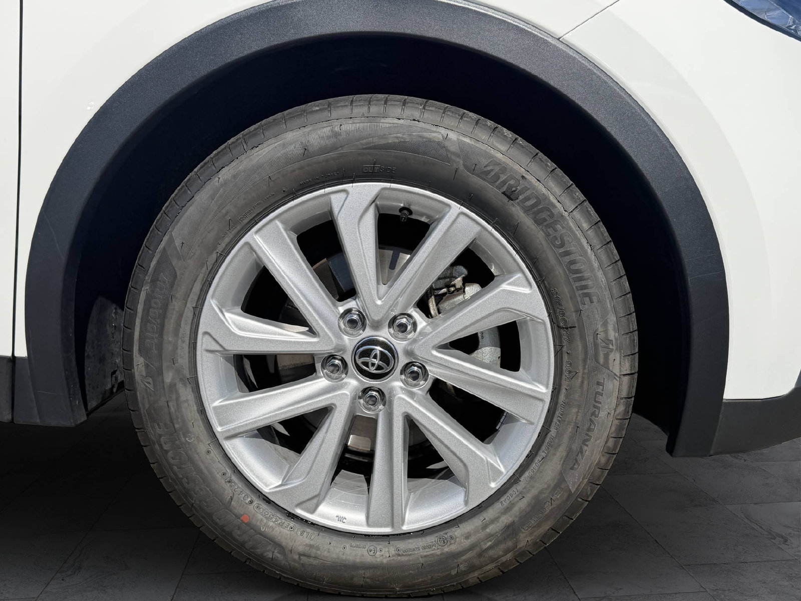 TOYOTA C-HR 1.8 HEV Comfort, Full-Hybrid Petrol/Electric, Second hand / Used, Automatic - 7