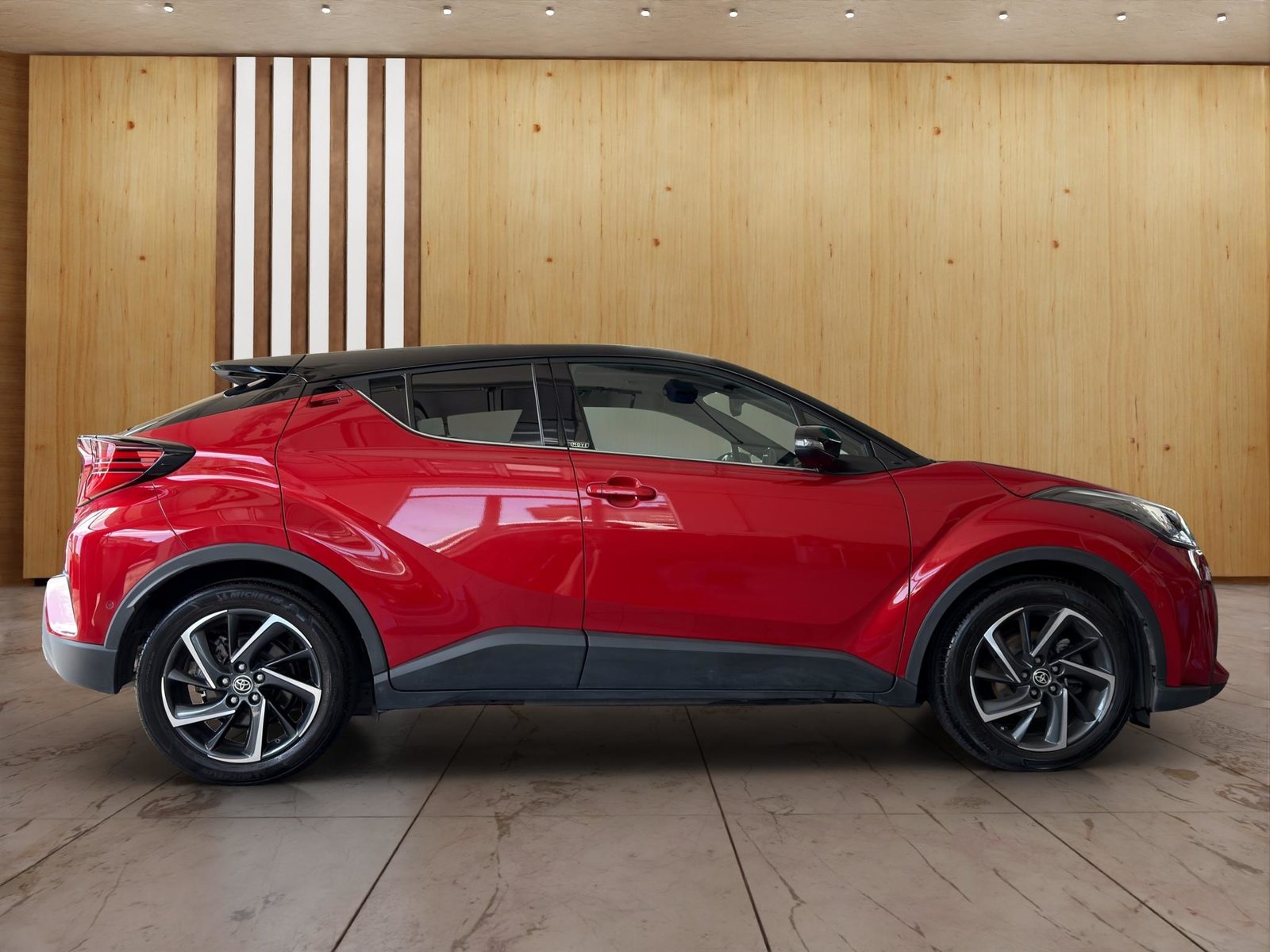 TOYOTA C-HR 2.0 VVTi HSD Move, Hybride Intégral Essence/Électricité, Occasion / Utilisé, Automatique - 5