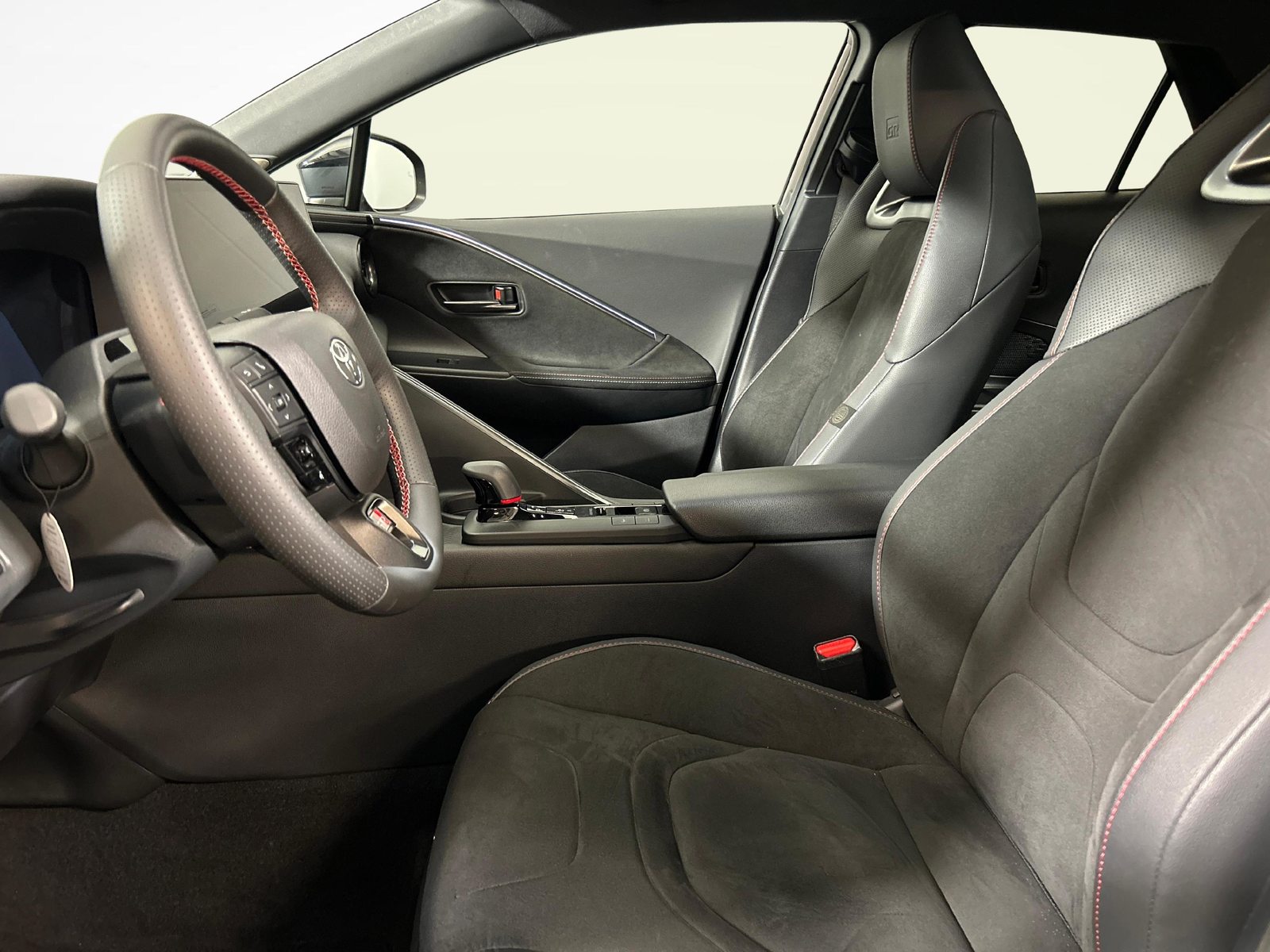 TOYOTA C-HR 2.0 PHEV GR Sport, Plug-in-Hybrid Benzina/Elettrica, Occasioni / Usate, Automatico - 3