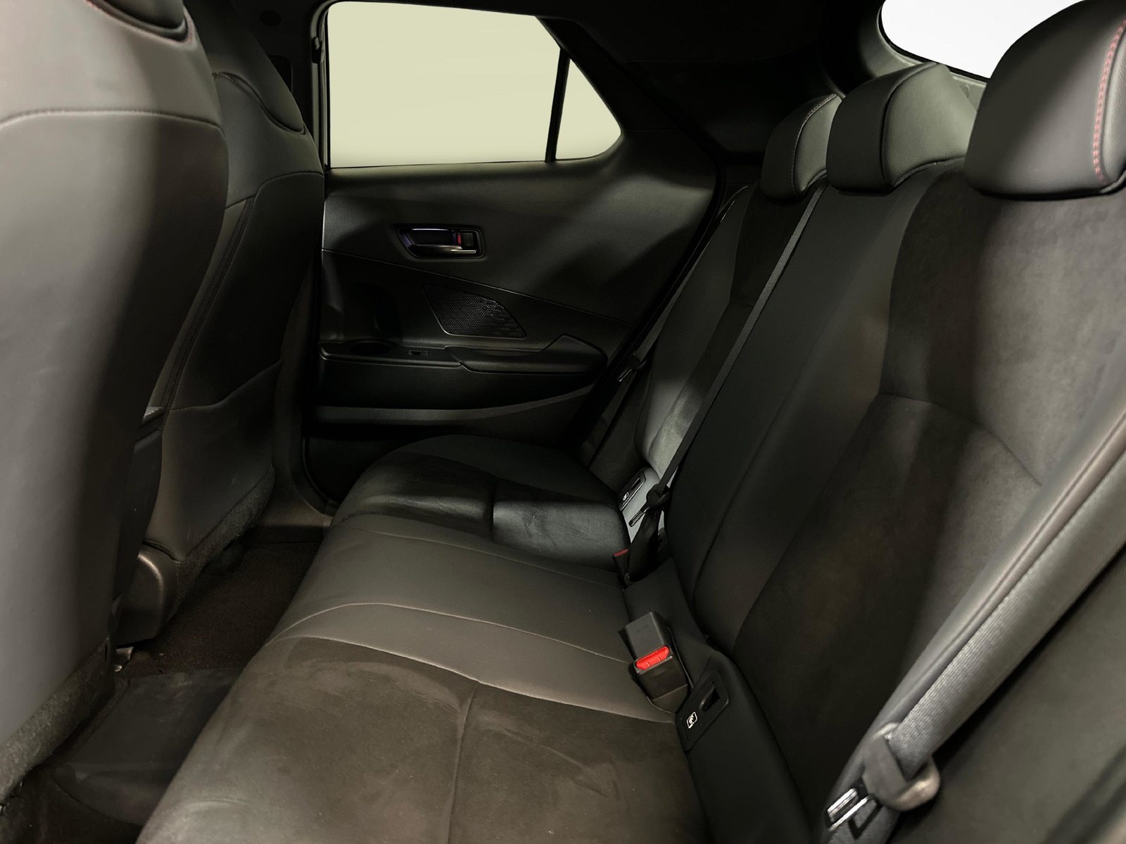 TOYOTA C-HR 2.0 PHEV GR Sport, Plug-in-Hybrid Benzina/Elettrica, Occasioni / Usate, Automatico - 4