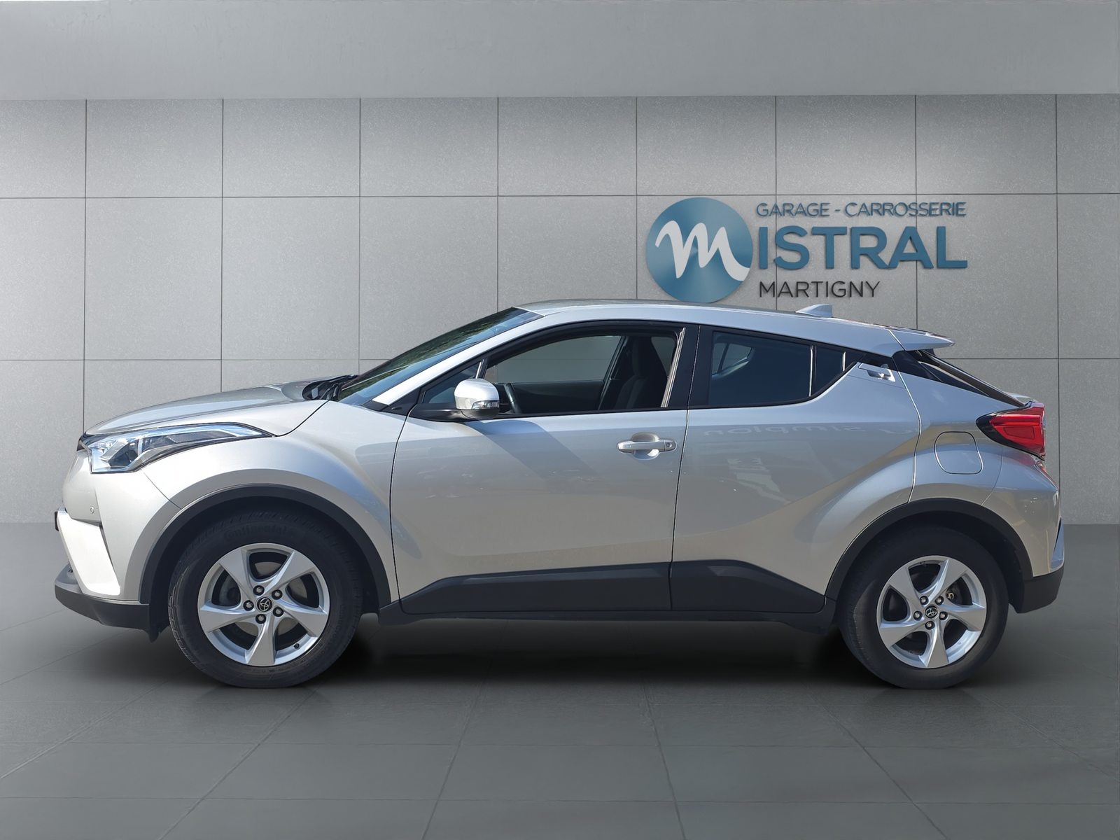 TOYOTA C-HR 1.2 T Comfort 4x4, Essence, Occasion / Utilisé, Automatique - 2