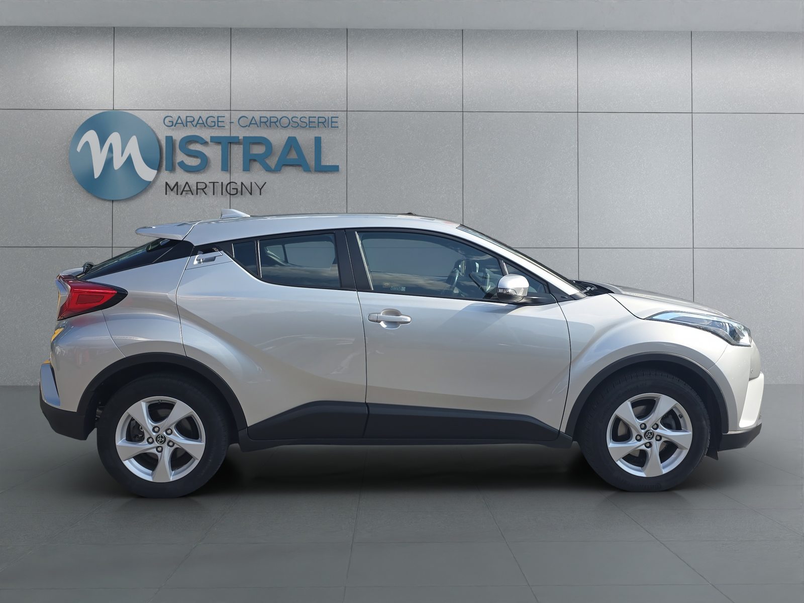 TOYOTA C-HR 1.2 T Comfort 4x4, Essence, Occasion / Utilisé, Automatique - 6