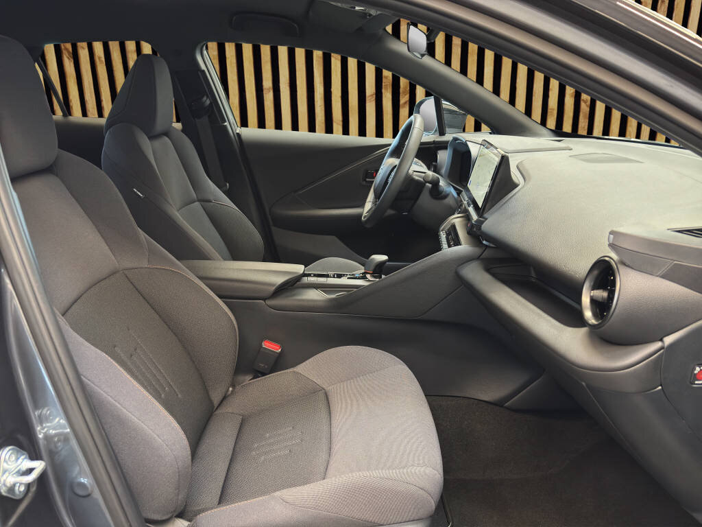 TOYOTA C-HR 1.8 HEV Trend, Voll-Hybrid Benzin/Elektro, Occasion / Gebraucht, Automatik - 5