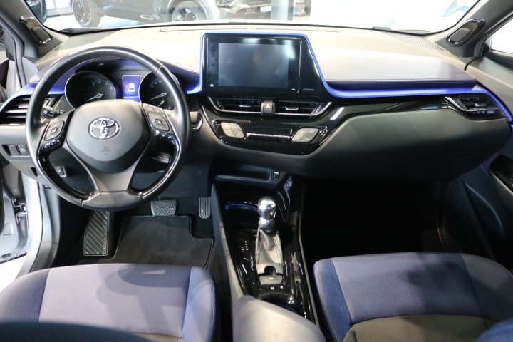 TOYOTA C-HR 1.2 Turbo Style 4WD Multidrive S, Petrol, Second hand / Used, Automatic - 2