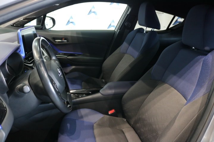 TOYOTA C-HR 1.2 Turbo Style 4WD Multidrive S, Petrol, Second hand / Used, Automatic - 3