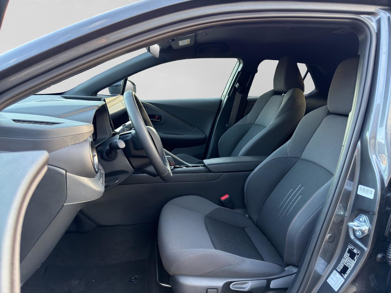 TOYOTA C-HR 2.0 PHEV Swiss Edition, Plug-in-Hybrid Benzin/Elektro, Occasion / Gebraucht, Automatik - 2
