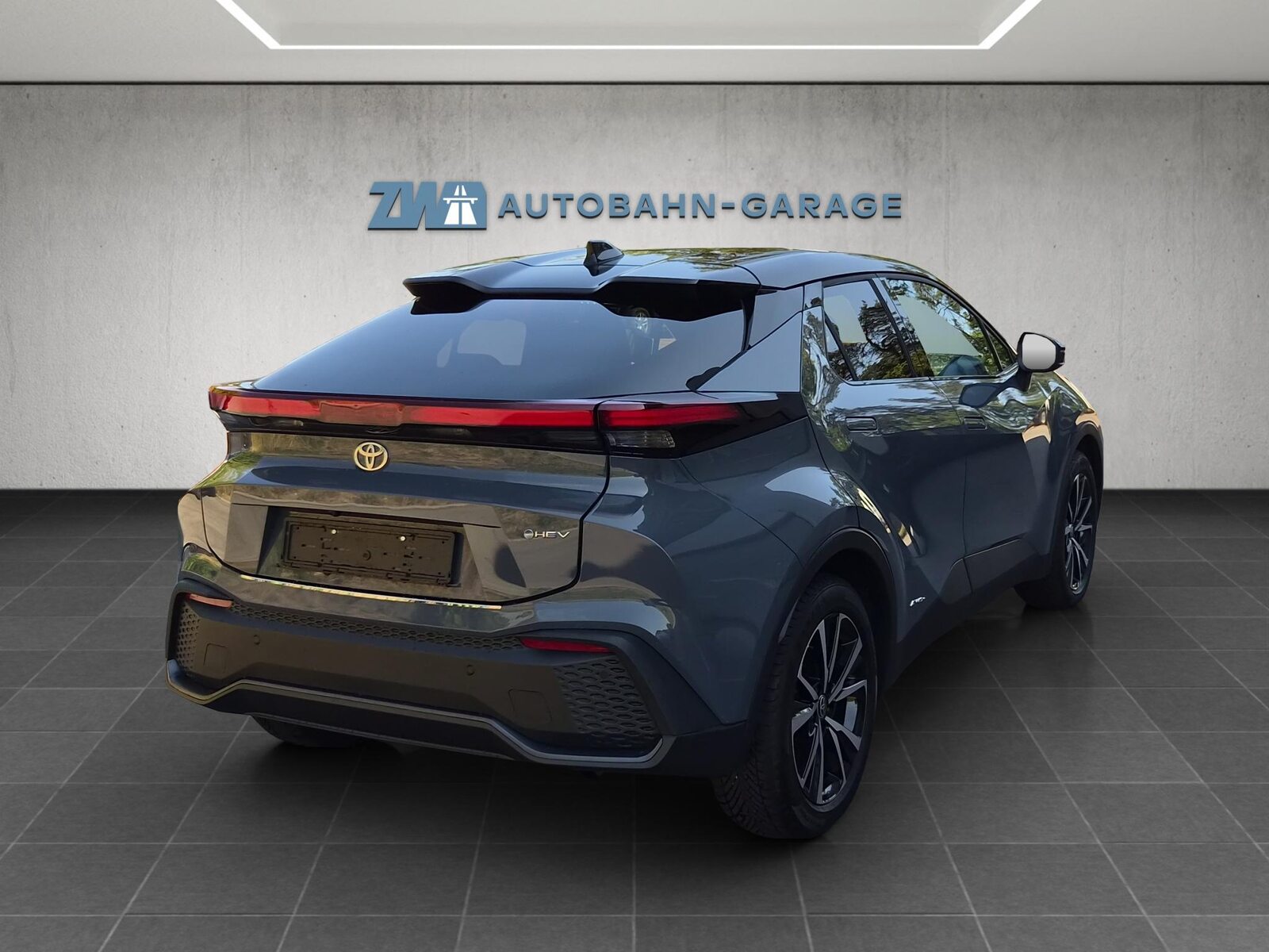 TOYOTA C-HR 2.0 HEV Trend 4x4, Hybride Intégral Essence/Électricité, Occasion / Utilisé, Automatique - 5