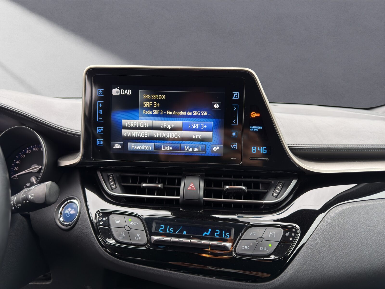 TOYOTA C-HR 1.8 VVTi HSD Trend, Hybride Intégral Essence/Électricité, Occasion / Utilisé, Automatique - 6