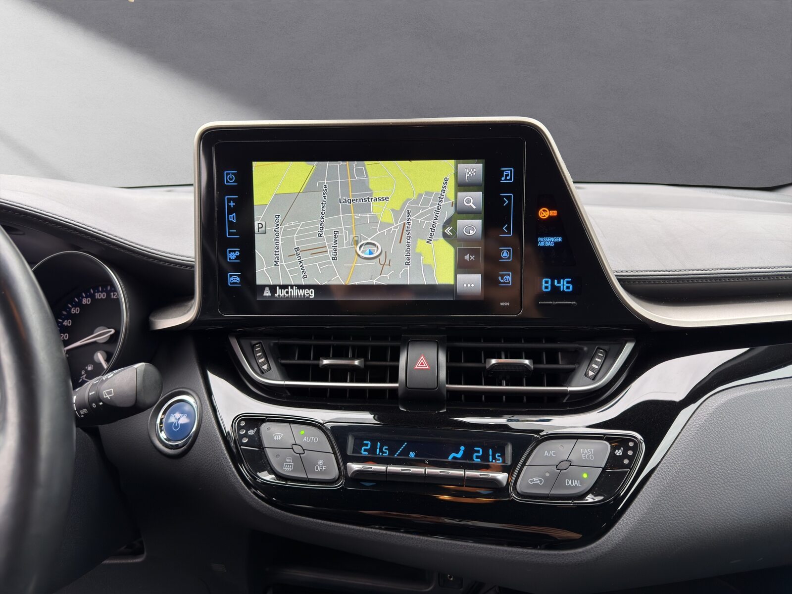 TOYOTA C-HR 1.8 VVTi HSD Trend, Hybride Intégral Essence/Électricité, Occasion / Utilisé, Automatique - 7