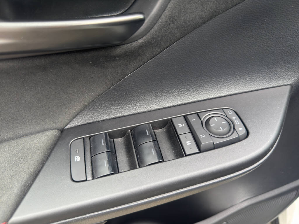 TOYOTA C-HR 2.0 HEV GR Sport 4x4, Full-Hybrid Petrol/Electric, Second hand / Used, Automatic - 5