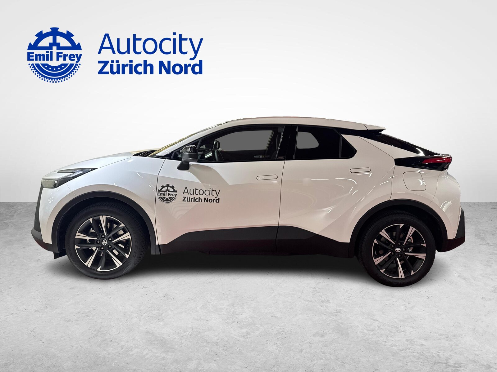 TOYOTA C-HR 2.0 PHEV Swiss Edition, Plug-in-Hybrid Benzin/Elektro, Occasion / Gebraucht, Automatik - 3