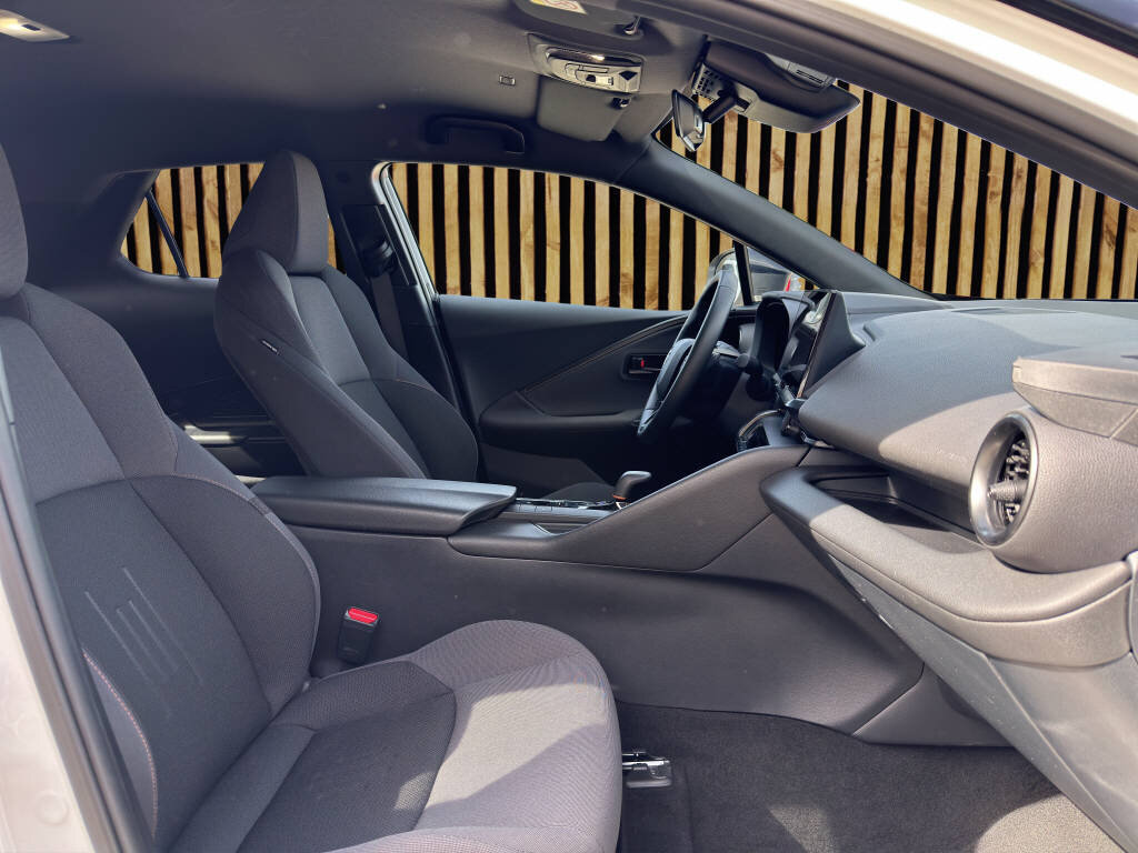 TOYOTA C-HR 1.8 HEV Trend, Hybride Intégral Essence/Électricité, Occasion / Utilisé, Automatique - 5