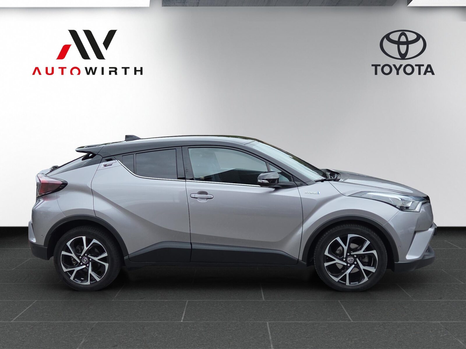 TOYOTA C-HR 1.8 VVTi HSD Style, Full-Hybrid Petrol/Electric, Second hand / Used, Automatic - 4