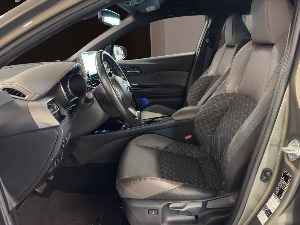 TOYOTA C-HR 2.0 HSD CVT Premium, Essence, Occasion / Utilisé, Automatique - 6