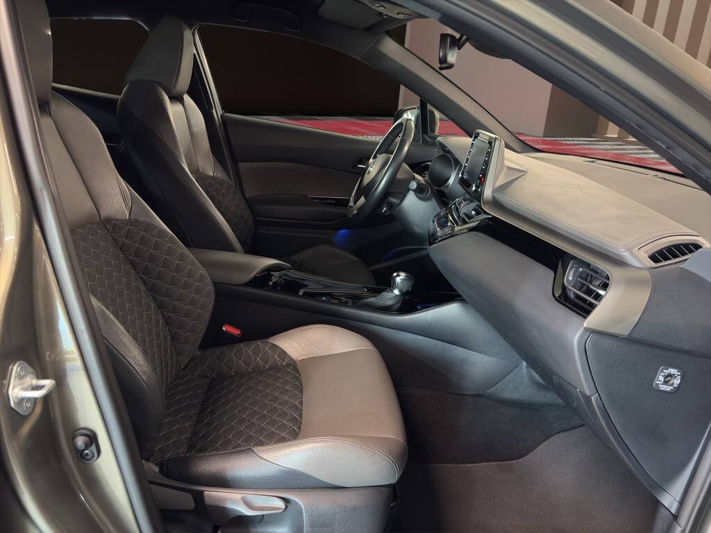 TOYOTA C-HR 2.0 HSD CVT Premium, Essence, Occasion / Utilisé, Automatique - 7