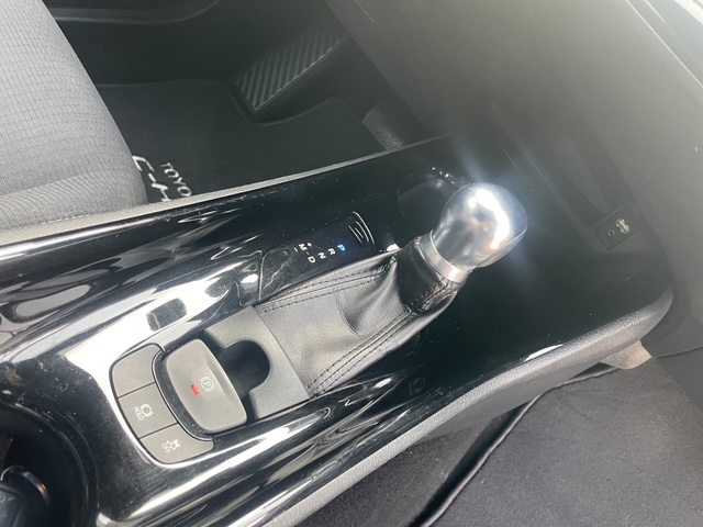 TOYOTA C-HR 1.2 T Trend 4x4, Benzin, Occasion / Gebraucht, Automatik - 6