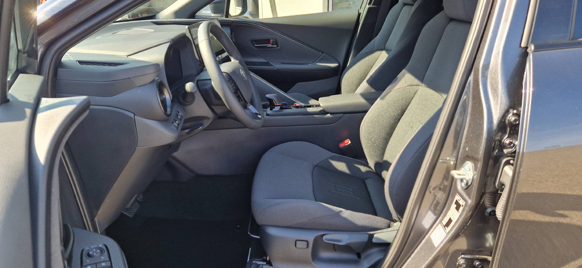 TOYOTA C-HR 2.0 HEV FWD Sport +, Voll-Hybrid Benzin/Elektro, Vorführwagen, Automatik - 4