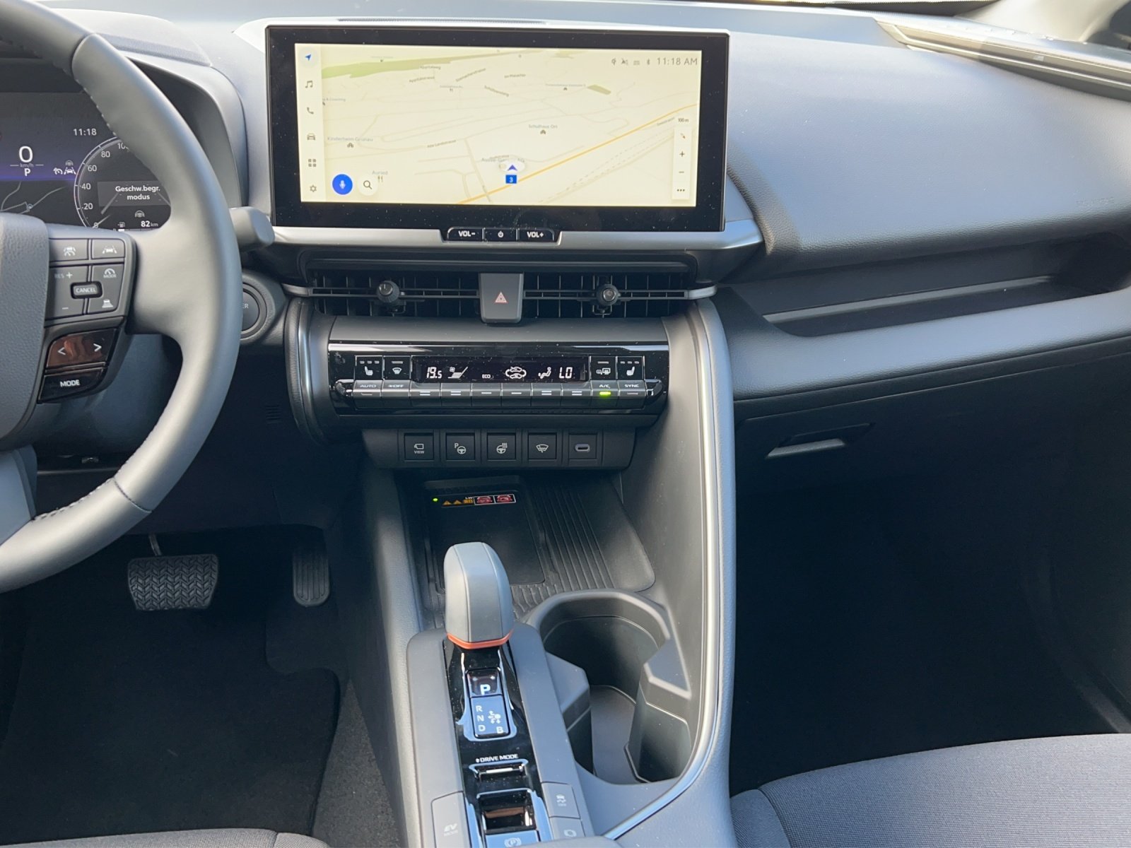 TOYOTA C-HR 2.0 HEV Trend 4x4, Full-Hybrid Petrol/Electric, Ex-demonstrator, Automatic - 6
