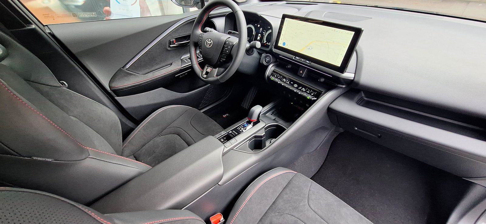 TOYOTA C-HR 2.0 PHEV GR Sport Premiere, Hybride Rechargeable Essence/Électricité, Voiture de démonstration, Automatique - 6