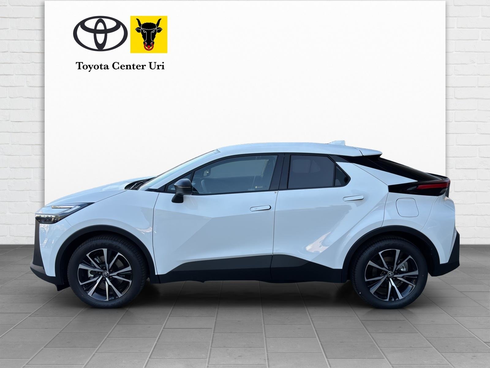 TOYOTA C-HR 2.0 PHEV Swiss Edition, Plug-in-Hybrid Petrol/Electric, Ex-demonstrator, Automatic - 2