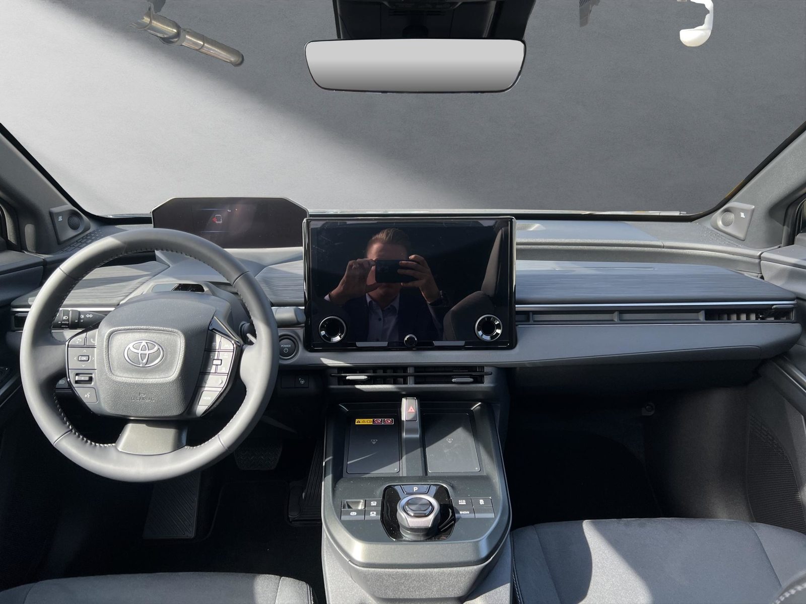 TOYOTA C-HR+ Premium AWD, Elettrica, Auto dimostrativa, Automatico - 4