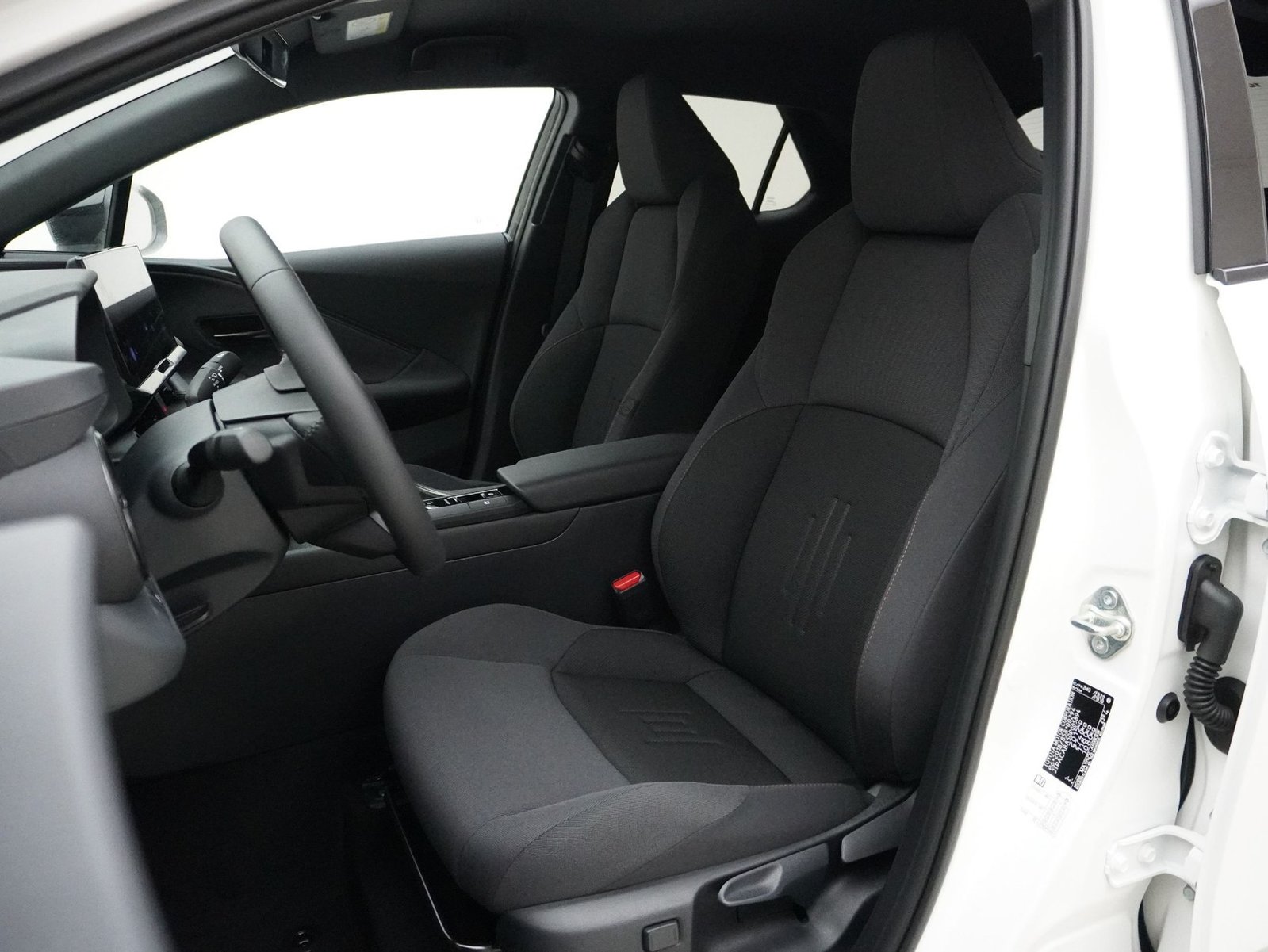 TOYOTA C-HR 2.0 HEV Trend ** 4X4 **, Hybride Intégral Essence/Électricité, Voiture de démonstration, Automatique - 7