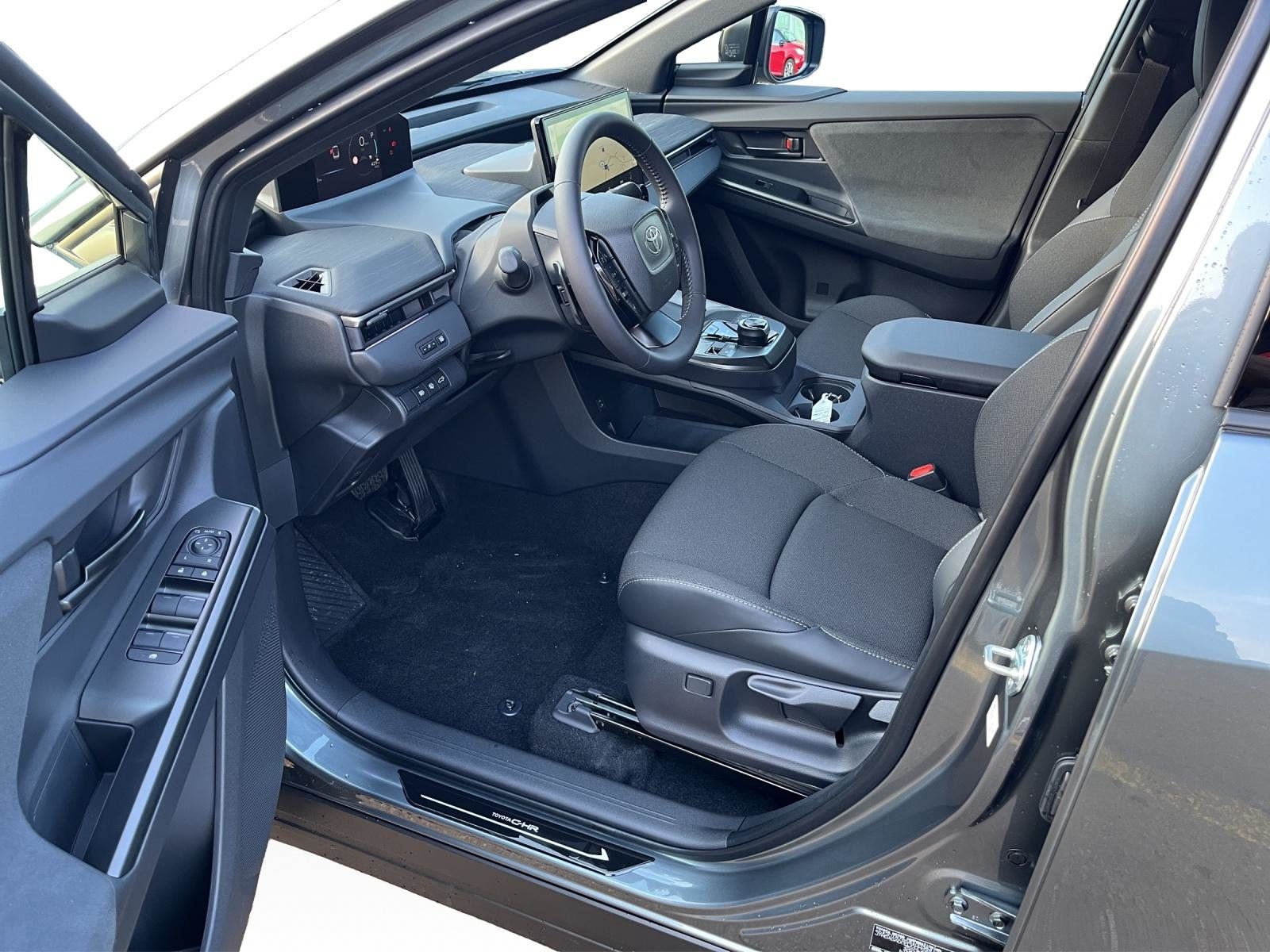 TOYOTA C-HR+ Style AWD, Électrique, Voiture de démonstration, Automatique - 6