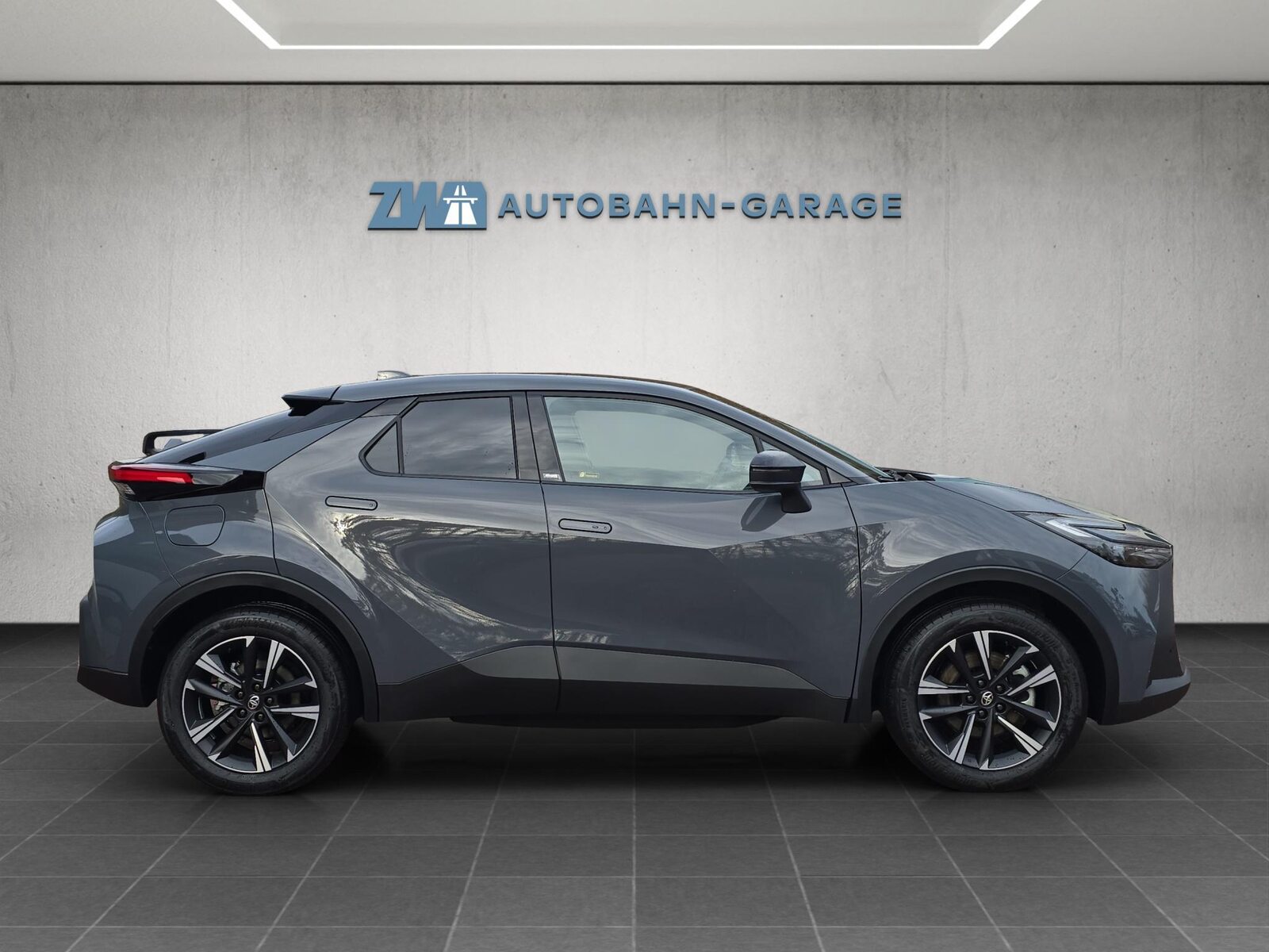 TOYOTA C-HR 2.0 PHEV Swiss Edition, Plug-in-Hybrid Benzin/Elektro, Vorführwagen, Automatik - 6