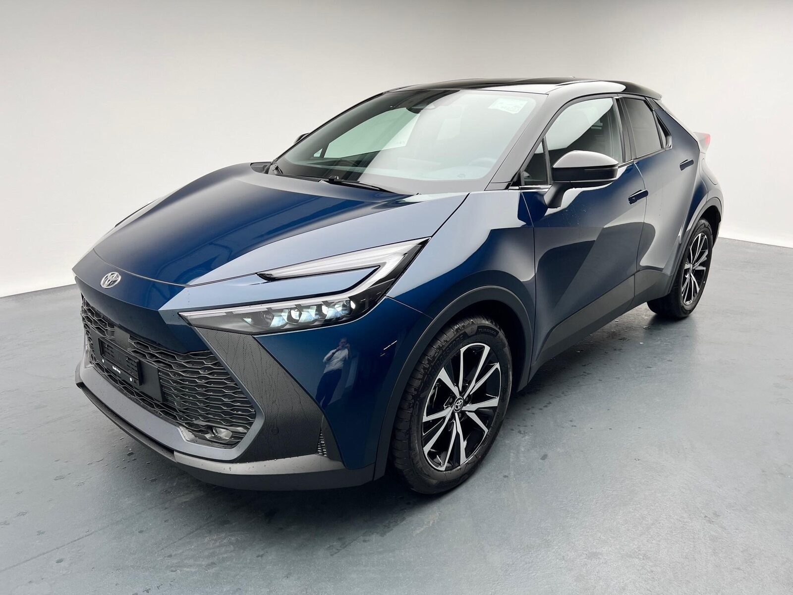 TOYOTA C-HR 2.0 PHEV Swiss Edition