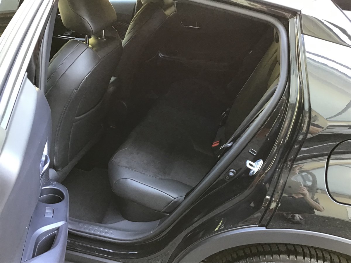 TOYOTA C-HR 2.0 HSD CVT Move, Voiture nouvelle, Automatique - 7