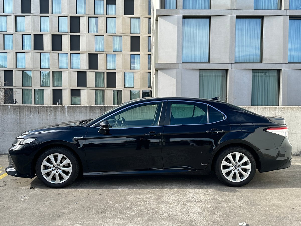 TOYOTA Camry 2.5 HSD e-CVT Comfort, Hybride Intégral Essence/Électricité, Occasion / Utilisé, Automatique - 2