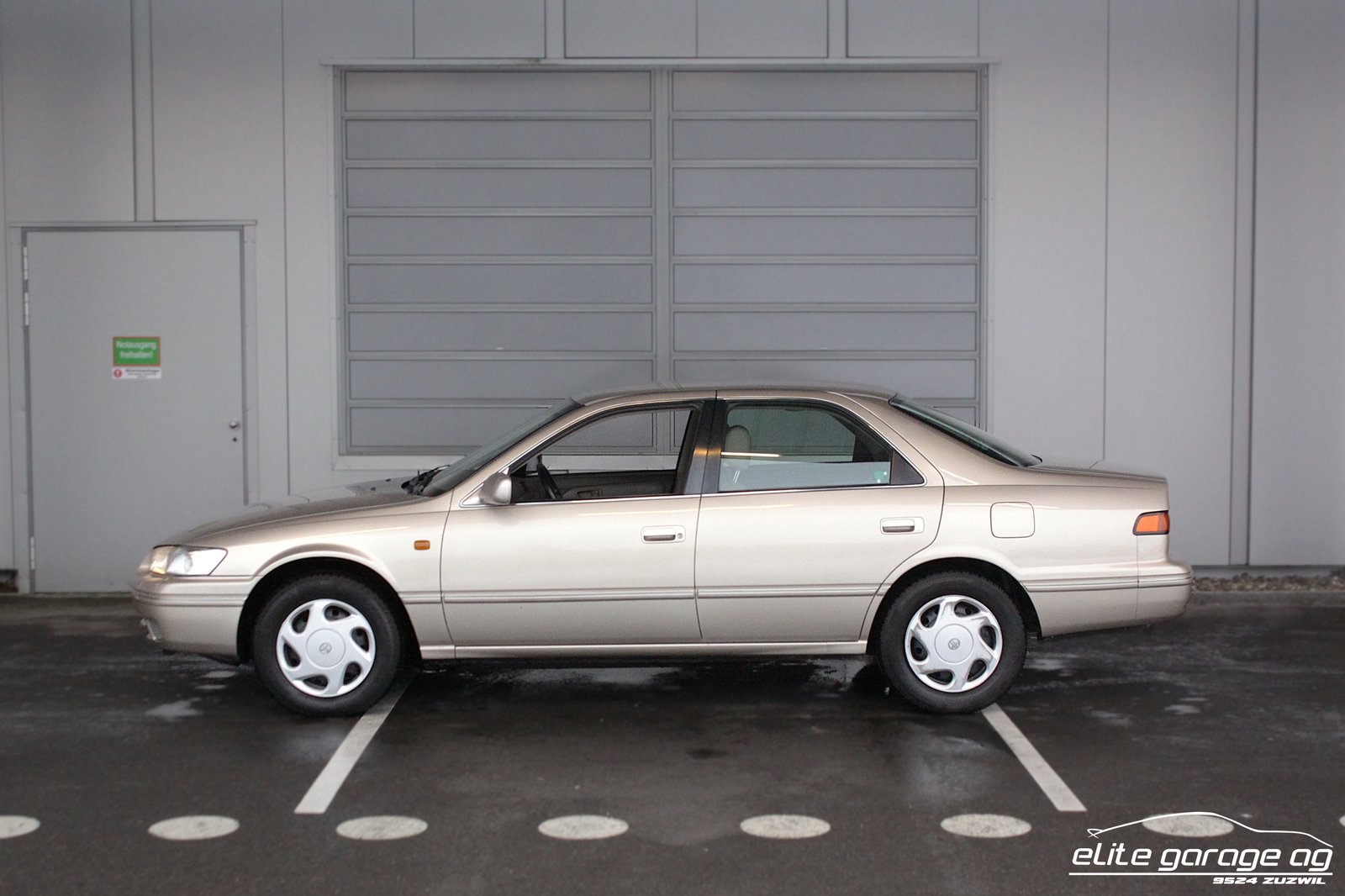 TOYOTA Camry 3.0 V6, Benzina, Occasioni / Usate, Automatico - 2