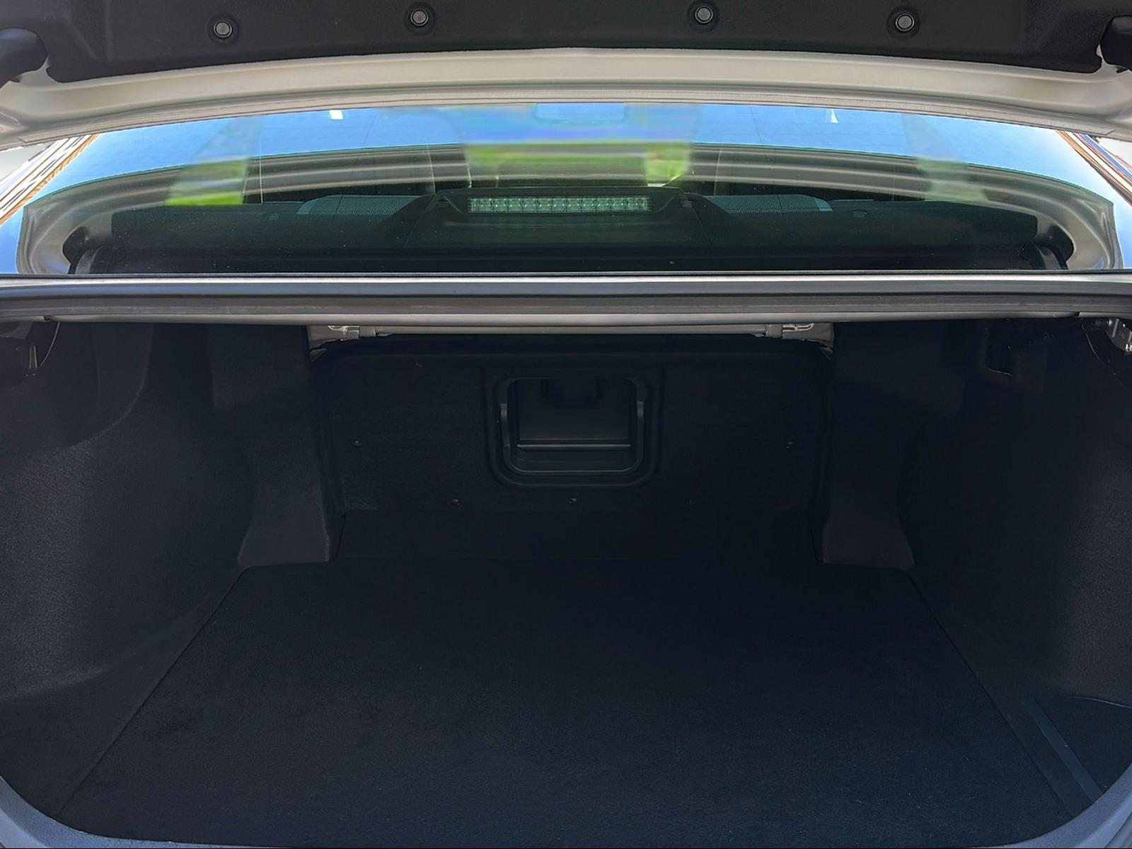 TOYOTA Camry 2.5 HSD Premium, Voll-Hybrid Benzin/Elektro, Occasion / Gebraucht, Automatik - 7