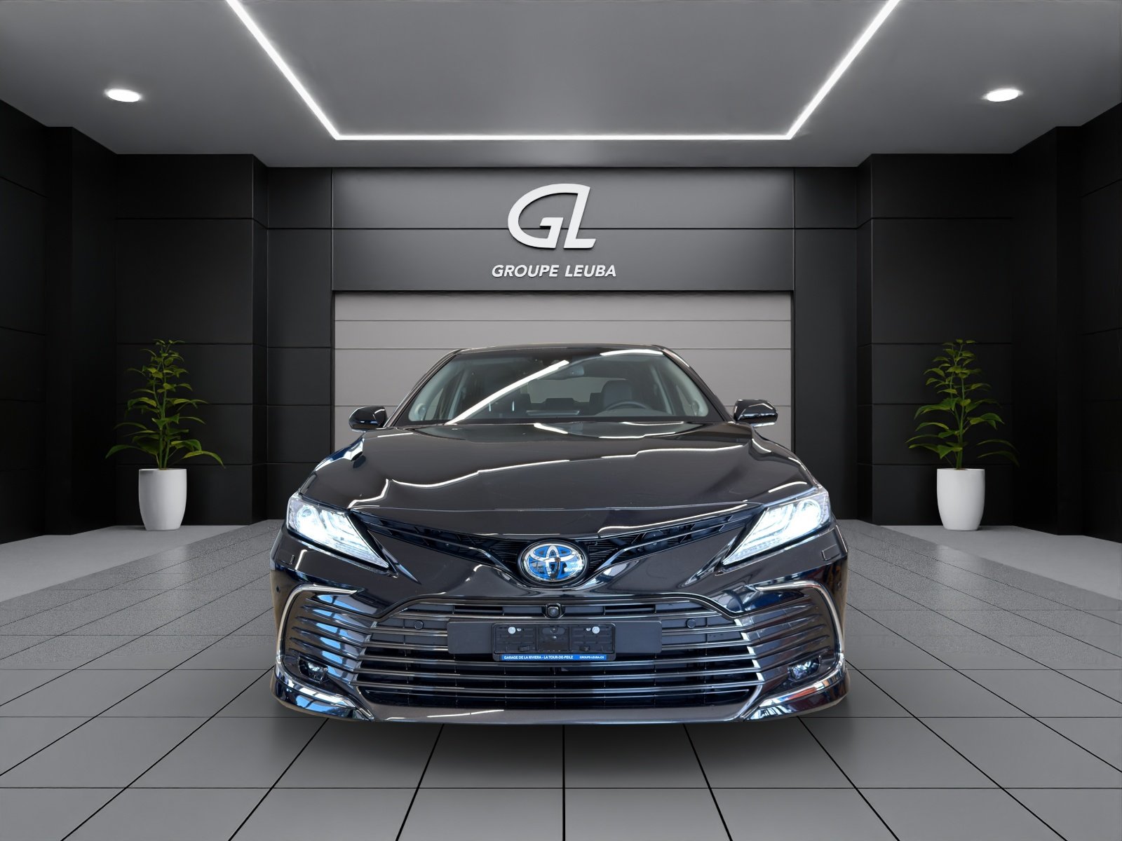 TOYOTA Camry 2.5 HSD e-CVT Prem., Voll-Hybrid Benzin/Elektro, Occasion / Gebraucht, Automatik - 2