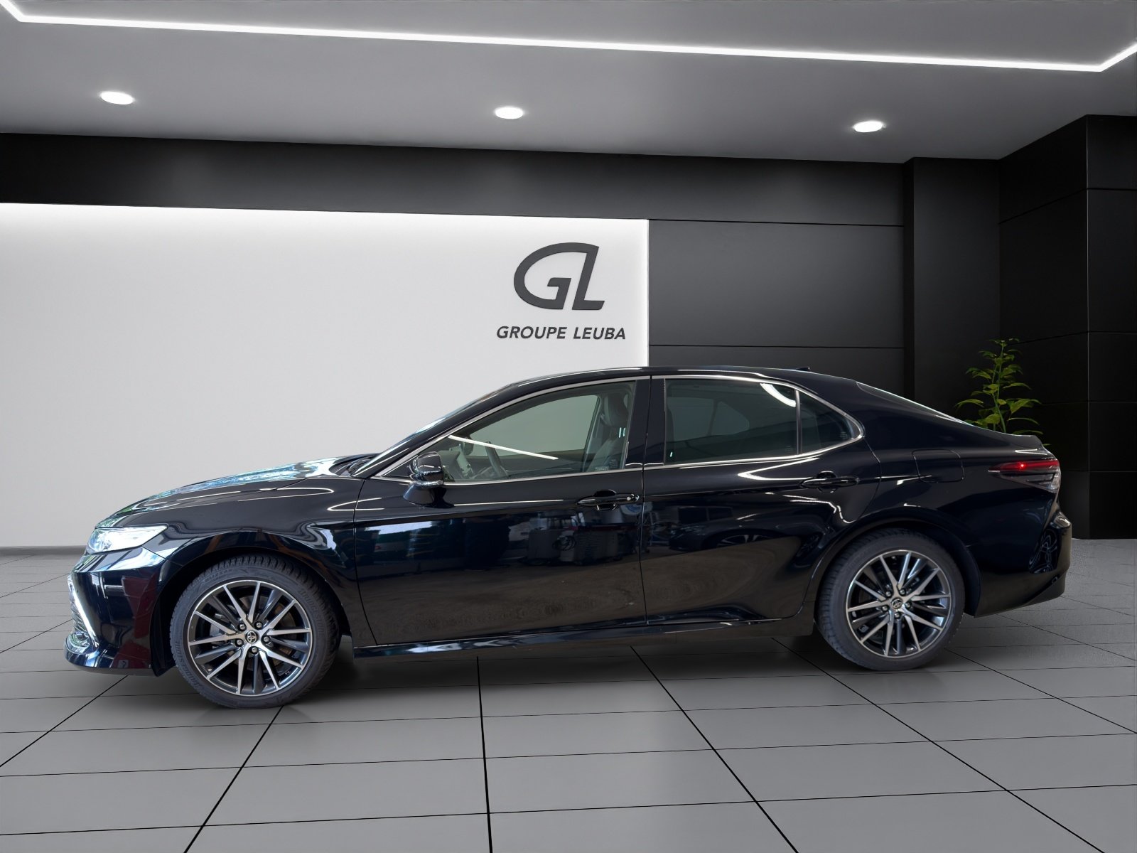 TOYOTA Camry 2.5 HSD e-CVT Prem., Voll-Hybrid Benzin/Elektro, Occasion / Gebraucht, Automatik - 3