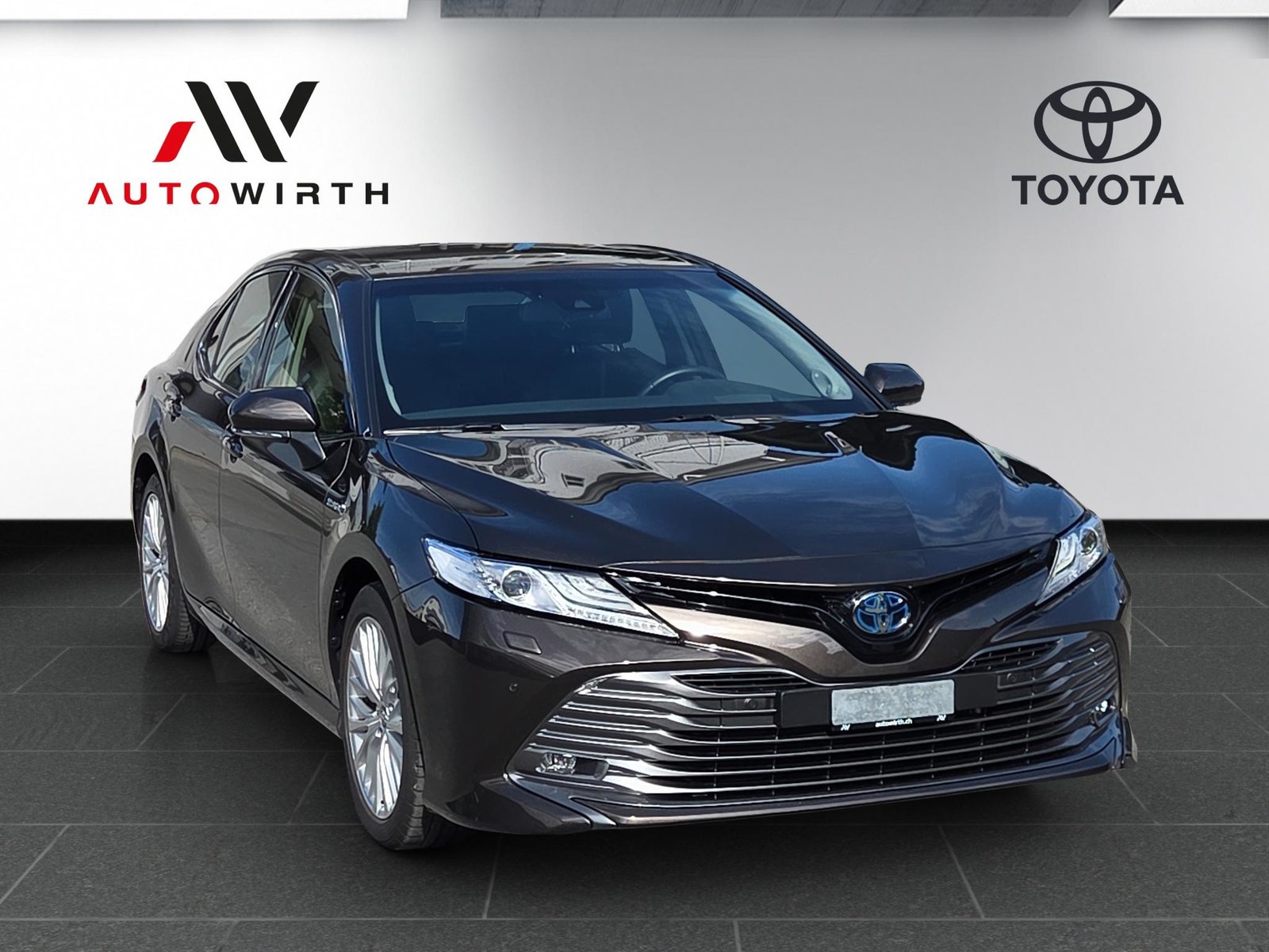 TOYOTA Camry 2.5 HSD Premium, Full-Hybrid Petrol/Electric, Second hand / Used, Automatic - 3
