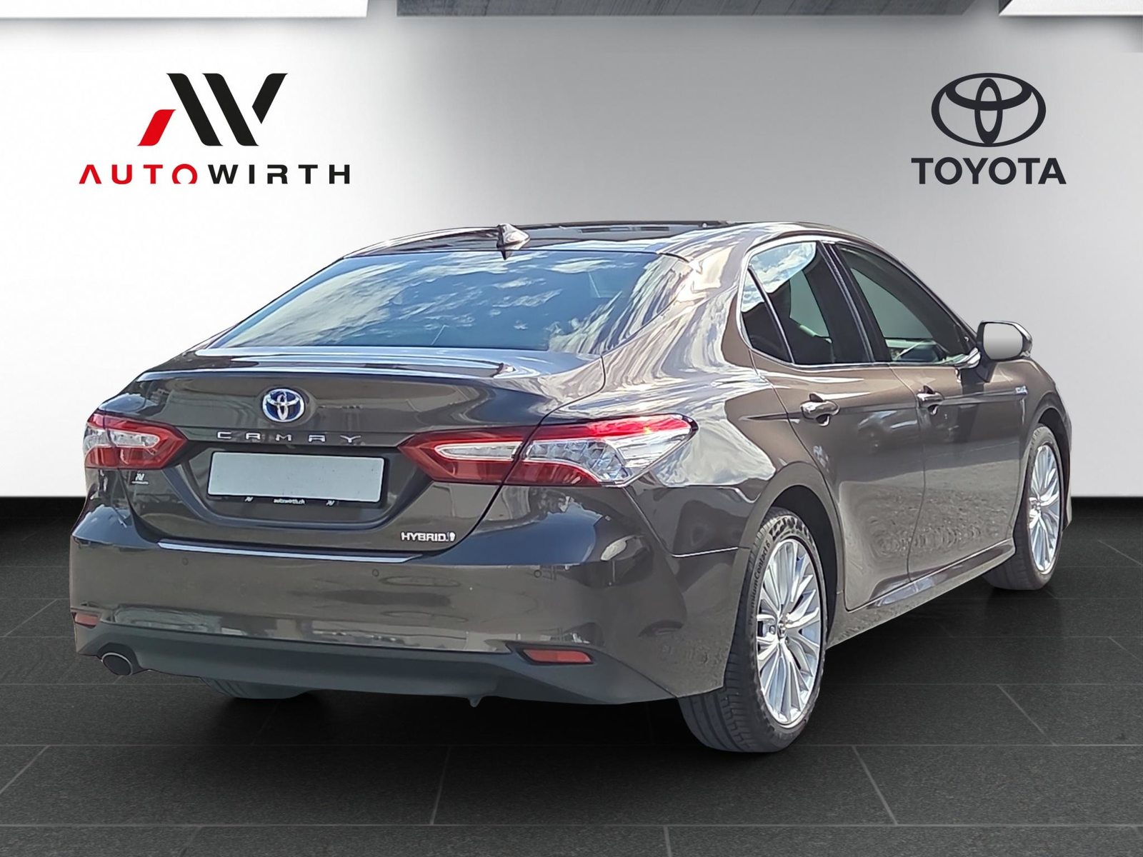 TOYOTA Camry 2.5 HSD Premium, Full-Hybrid Petrol/Electric, Second hand / Used, Automatic - 5