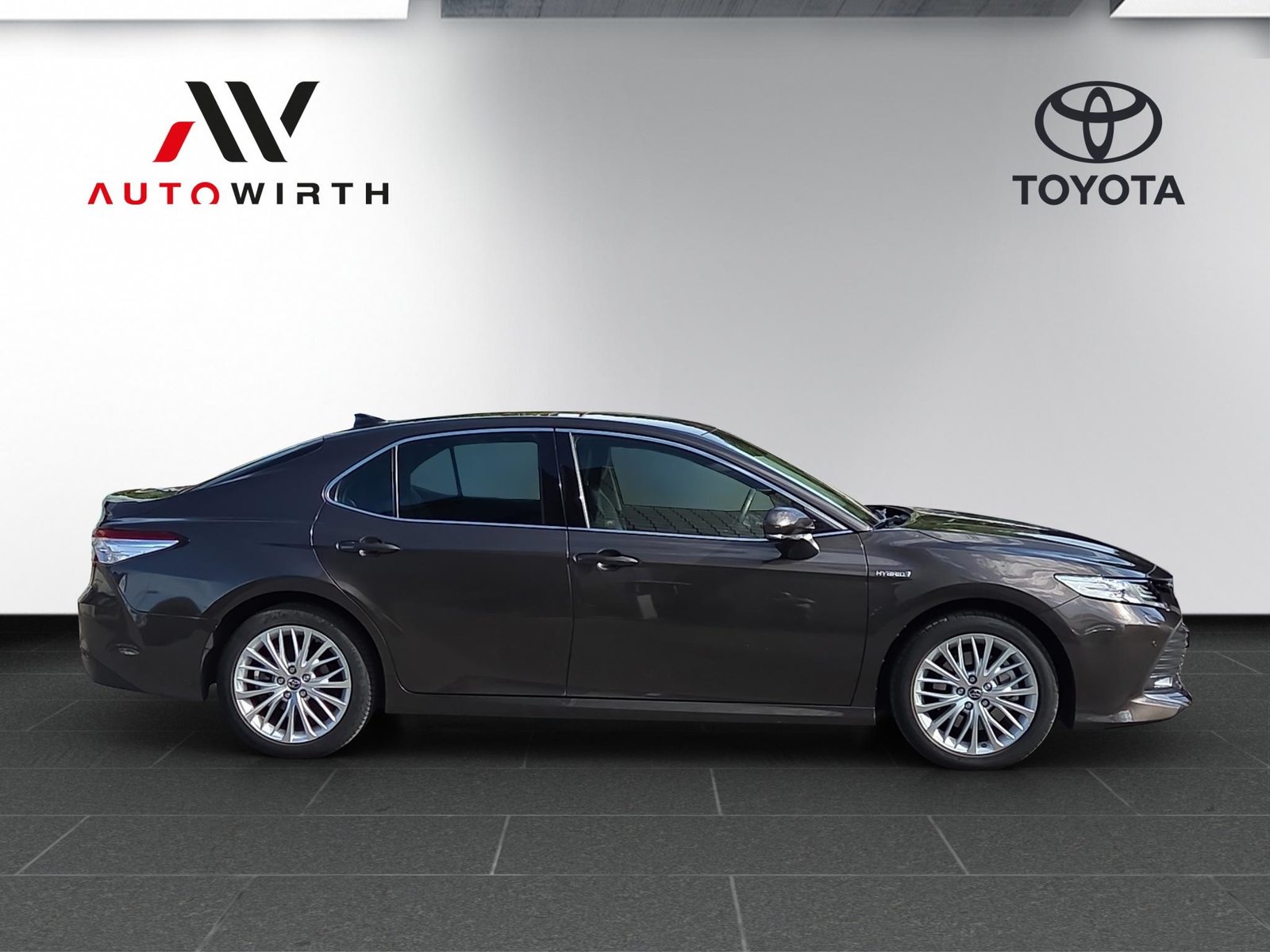 TOYOTA Camry 2.5 HSD Premium, Full-Hybrid Petrol/Electric, Second hand / Used, Automatic - 4