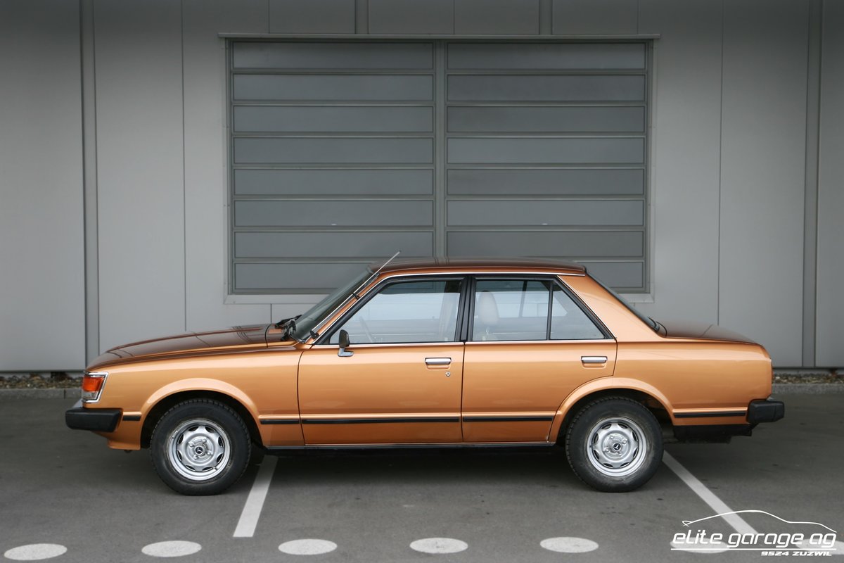 TOYOTA Carina 1600 DL, Essence, Occasion / Utilisé, Manuelle - 2